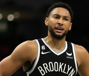 华体会体育-【观察】每上2分钟就输1分 西蒙斯开季三战有多糟？