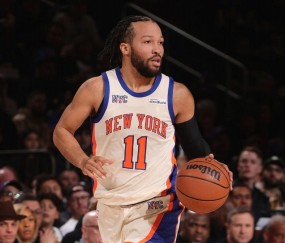 体育娱乐-布伦森在尼克斯主场砍下11次40+，超越安东尼升至队史第2