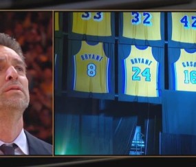 体育竞技-加索尔球衣退役激励浓眉，他扛起球队杀到西部第九