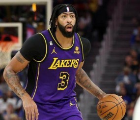 体育竞技-玻璃人属性令浓眉饱受质疑 打满82场成新赛季目标